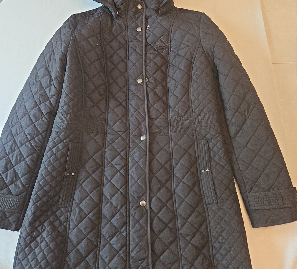 Quilted Black Hooded Women's Coat